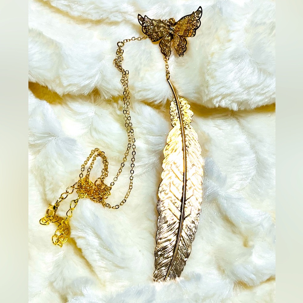 Goldtone leaf and butterfly choker necklace